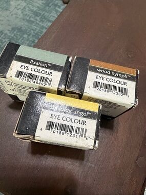 Larenim eye colour natural eye shadow - lot of 3